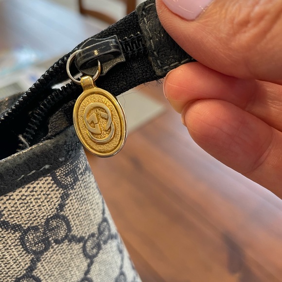 Gucci Tote - Picture 6 of 15